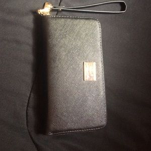 NWOT black wristlet