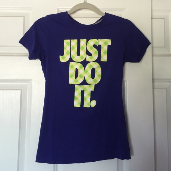 Nike just do it short sleeve