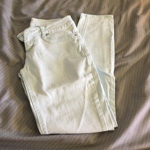 Light wash Seven jeans