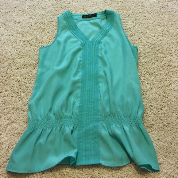 Turquoise sleeveless top