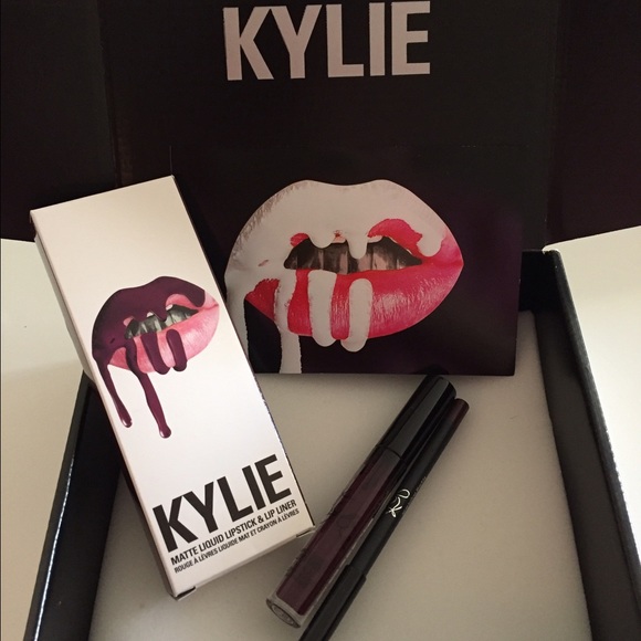 Kylie Cosmetics Lip Kit in Kourt K