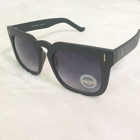 😎 Cute Sunnies - Picture 2 of 3