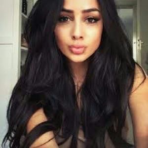 Meet your Posher, Ashley