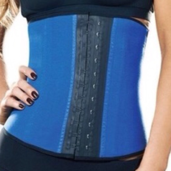 Ann Cherry Waist Cincher
