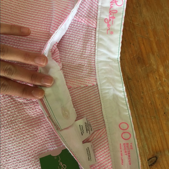 π SoldπNWT Lilly Buttercup Shorts - Picture 3 of 4