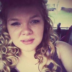 Meet your Posher, Alissa