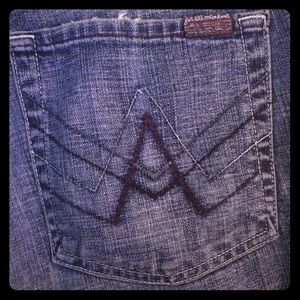 7 for all Mankind denim jean capris. Size 31!