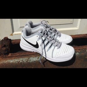 Men's NEW Nike Shoes