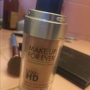 Make up forever HD foundation