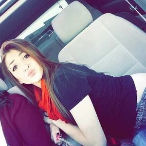 Meet your Posher, Briana