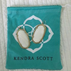 Kendra Scott Danielle Earrings (White Pearl)