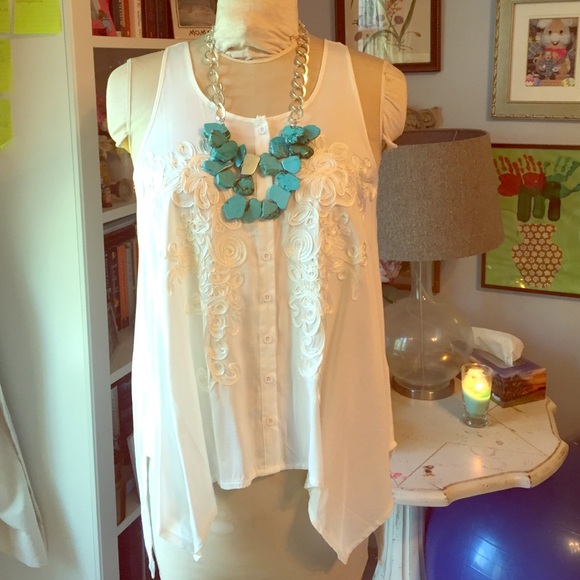 Gorgeous off white high-low tank