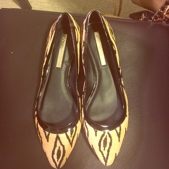 BCBGeneration pointed flats - Picture 1 of 2