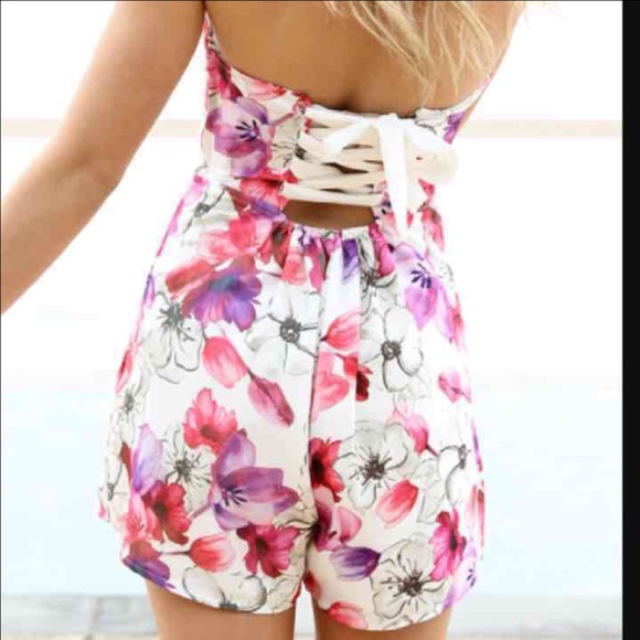 Floral Romper from Sabo Skirt - Picture 4 of 4