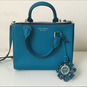 henri bendel Bags - Henri Bendel Turquoise Crossbody Bag henri bendel Bags - Henri Bendel Turquoise Crossbody Bag