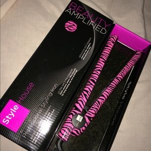 ✨SALE - LIFETIME WARRANTY Flat Iron✨