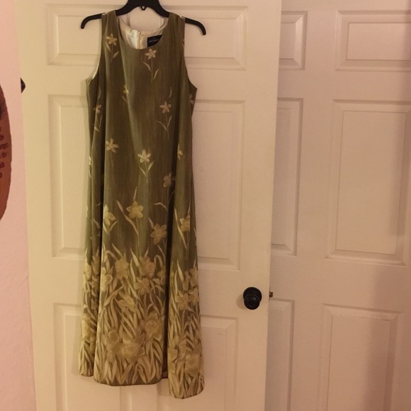 John Roberts Dresses & Skirts - 🌷🌷Beautiful Maxi Dress sz 12🌷🌷