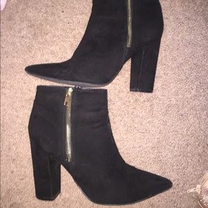 black pointed toe booties from f21