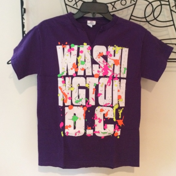 Washington D.C tourist splatterpaint shirt!