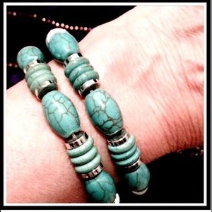 turquoise dyed howlite stretch bracelets