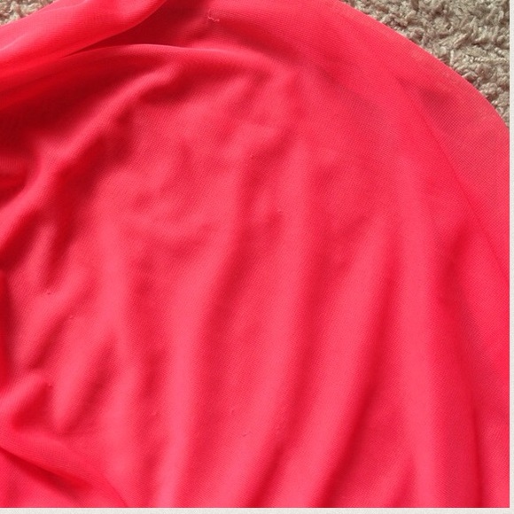 ✨SALE - Coral Prom Dress✨ - Picture 4 of 4