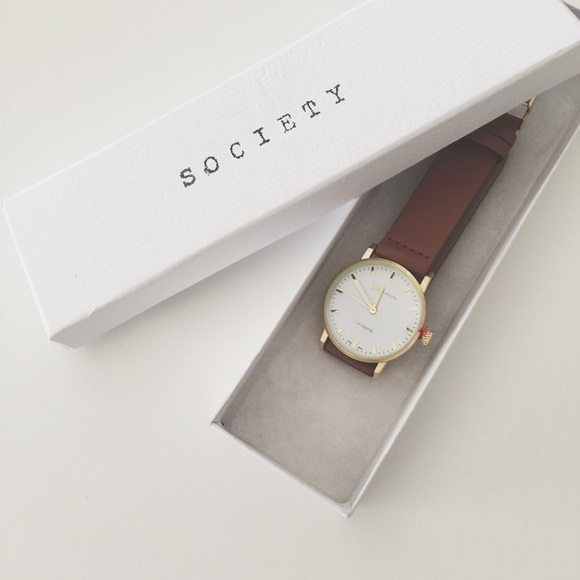 Flat Face Watch - Picture 3 of 4