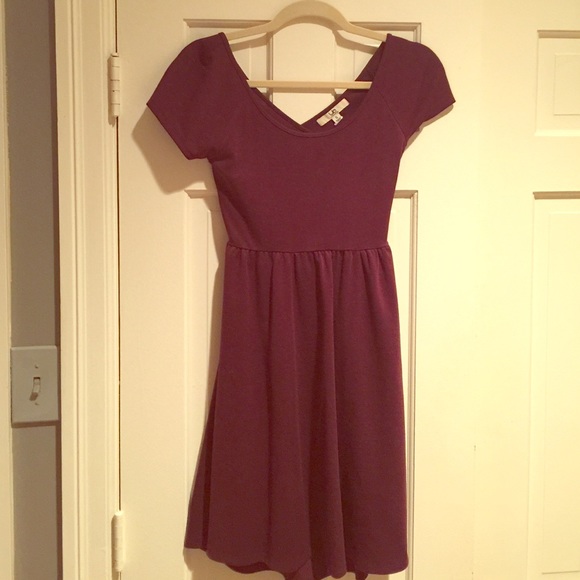 Ya burgundy dress size small