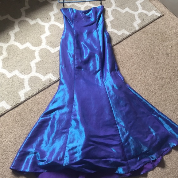 Scott McClintock dress