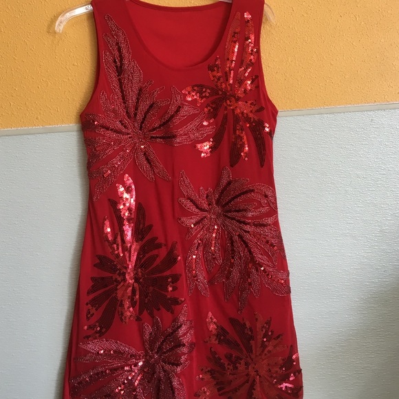 Dress - Picture 3 of 3