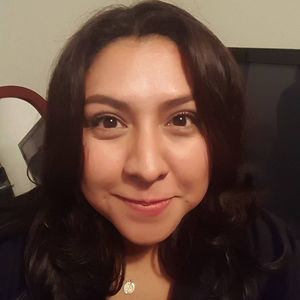 Meet your Posher, Roxana