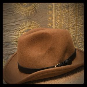 Brown fedora cute for summer☀️☀️☀️
