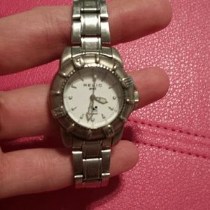 Super cute sporty relic wet watch