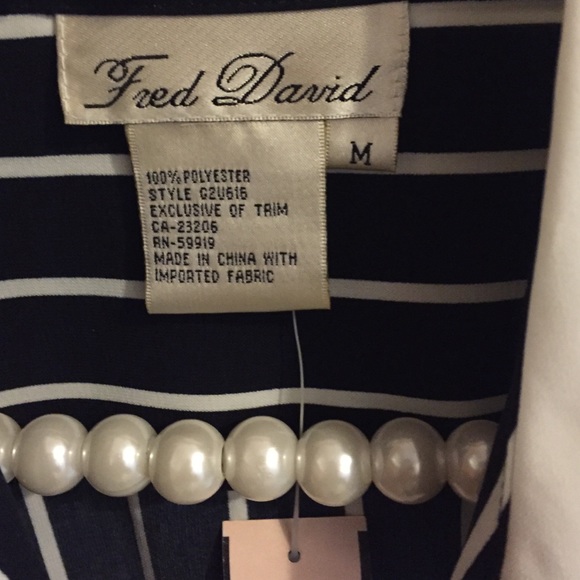 Beautiful blouse - Picture 3 of 3