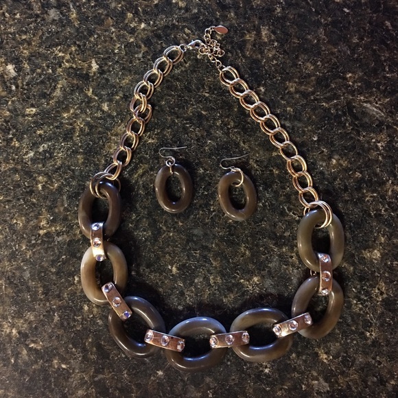 Necklace Earring set - Picture 1 of 2