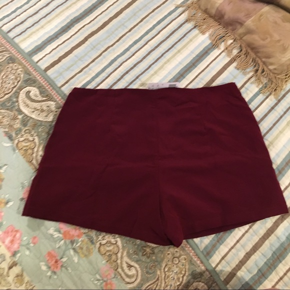 New with tags large forever 21 silk skort. - Picture 2 of 2