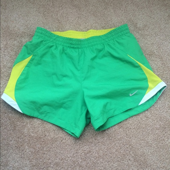 Nike tempo running shorts size small