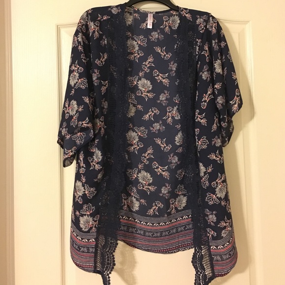 Xhilaration Navy Kimono with lace trim