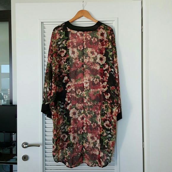 NEW Kimono Queen Floral Coverup - Picture 4 of 4