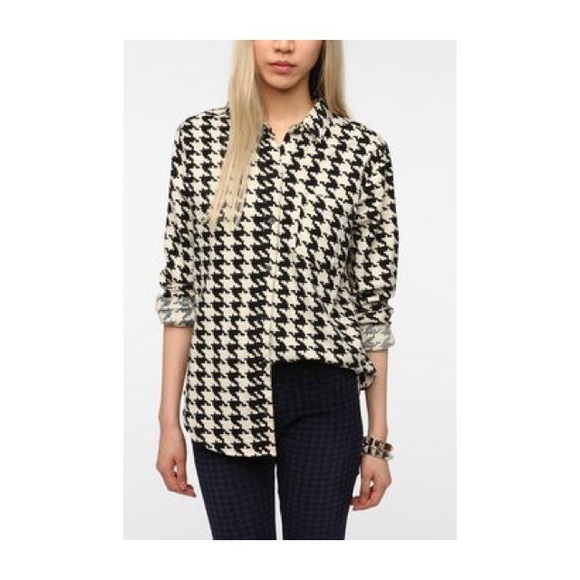 BDG Hounds Tooth Flannel