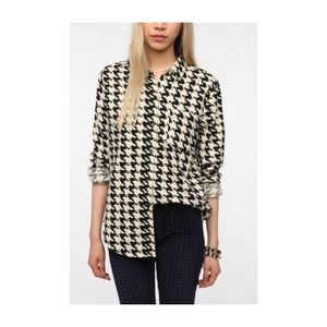 BDG Hounds Tooth Flannel