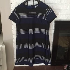 Navy and black shift dress!