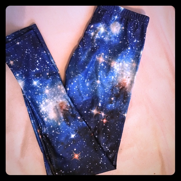 Galaxy print leggings