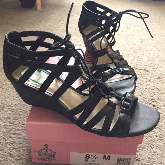 Lace up Sandal Wedges- Like New!