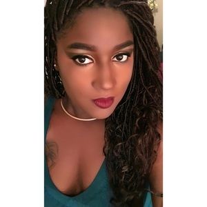 Meet your Posher, Erica