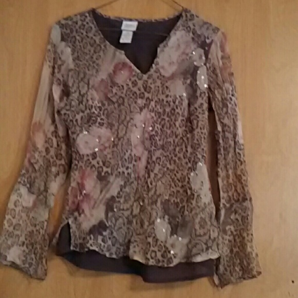 Top - Picture 2 of 4