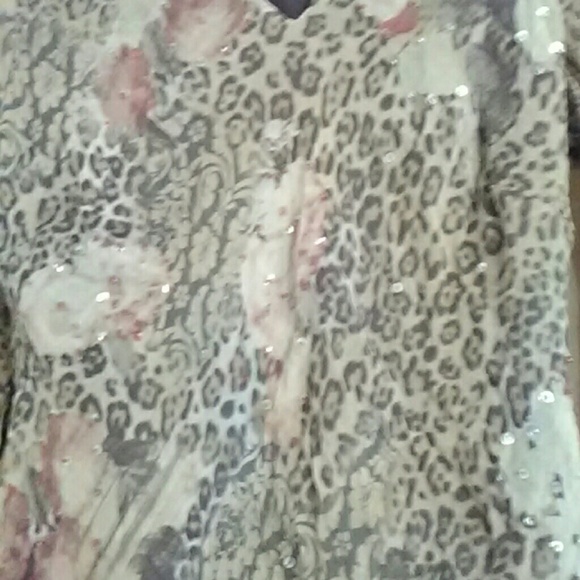 Top - Picture 4 of 4