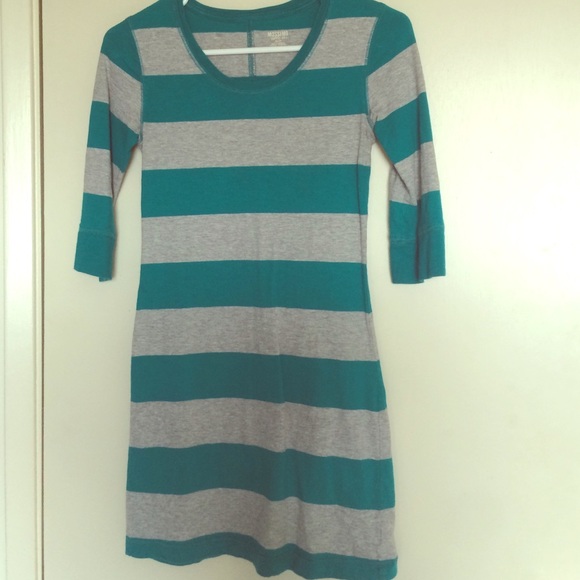 Mossimo Supply Co. Dresses & Skirts - Mossimo target XS real and grey dress