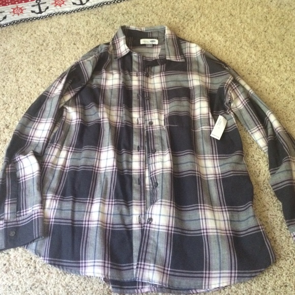 Women's Old Navy plaid boyfriend shirt