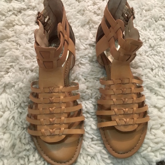 Vince Camuto nude gladiator sandals