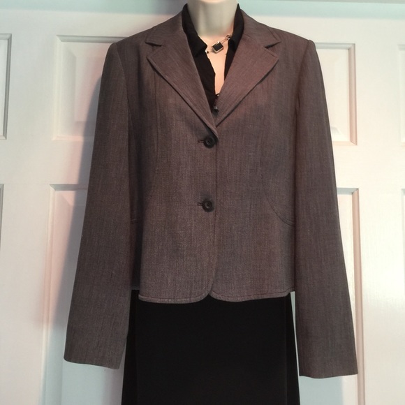 Grey blazer very stylish! - Picture 2 of 4